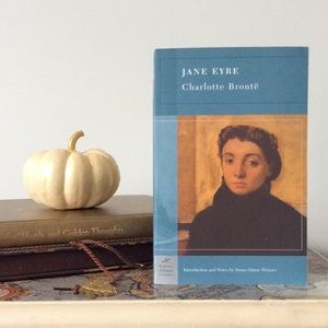 FREE w/ purchase! 💸 "Jane Eyre"—Charlotte Brontë